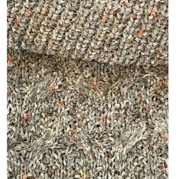 Moon & Madison Oversized Turtleneck Pullover Women Sweater - Picture 4 of 4